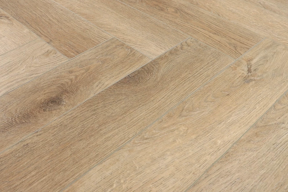 Кварцвиниловый SPC ламинат Cronafloor Herringbone Дуб Монпелье H004 венгерская елка 640×128×4,5